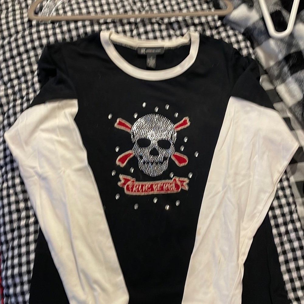 INC. skull shirt with bling